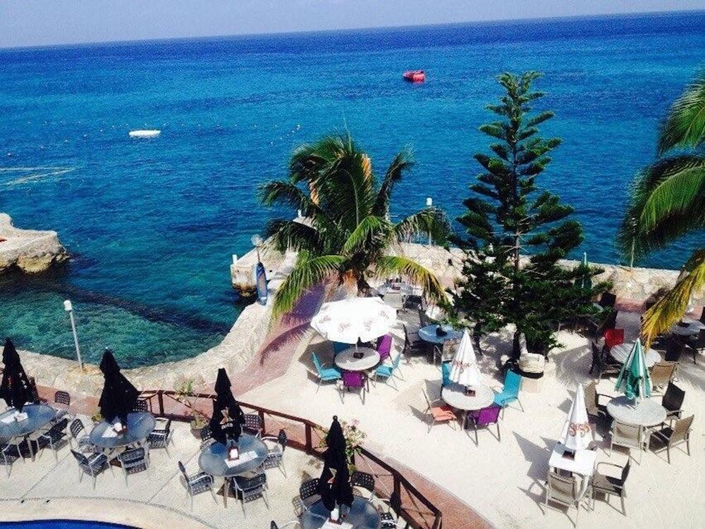 فندق هوتل باراكودا كوزوميل المظهر الخارجي الصورة